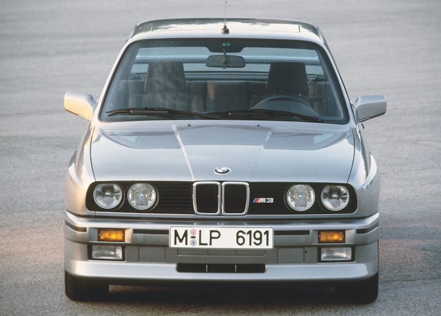 Der BMW M3 der ersten Generation dominiert über fünf Jahre den internationalen Tourenwagensport und ist bis heute der erfolgreichste Tourenwagen überhaupt.