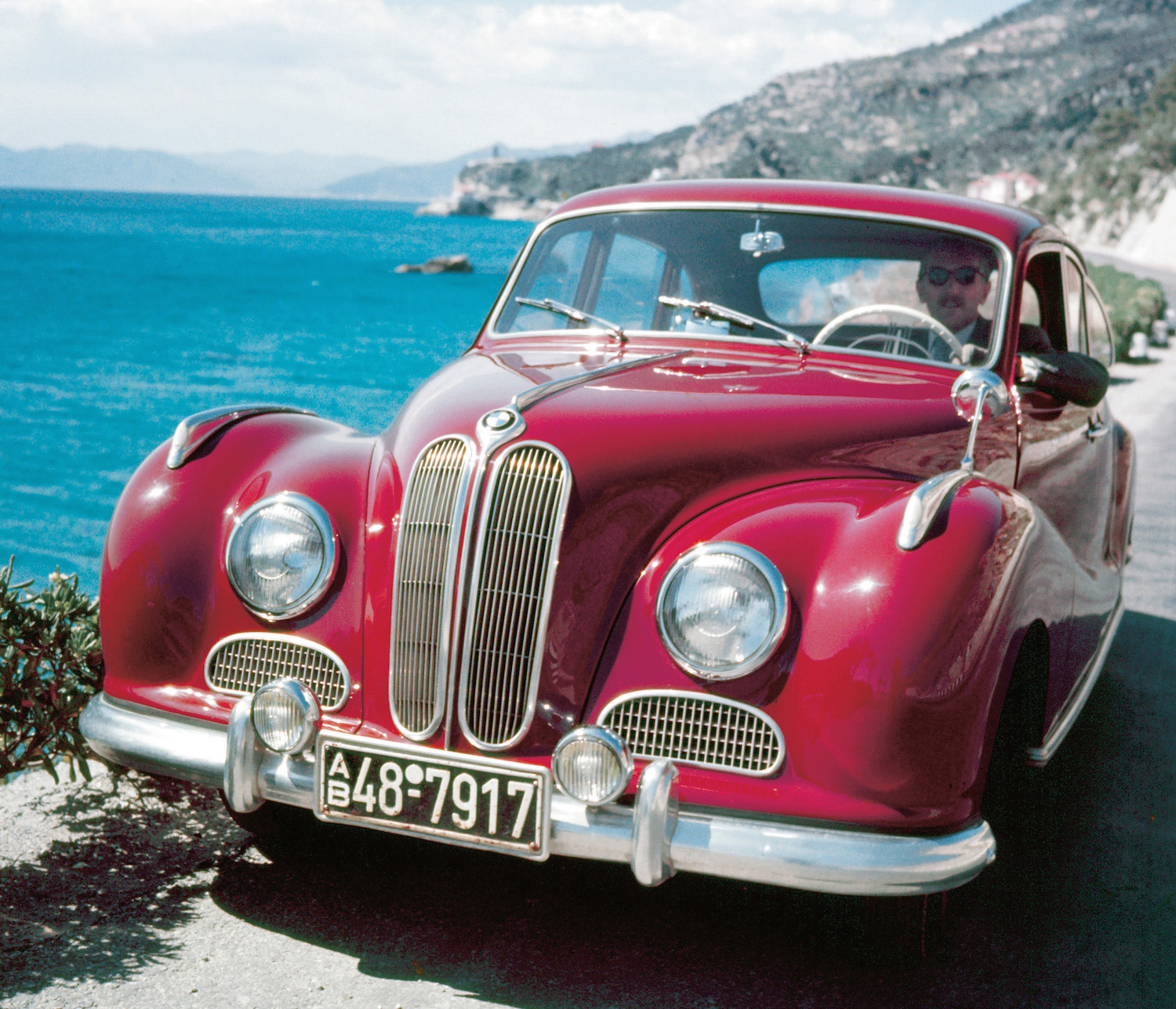 Der Barockengel ist mitverantwortlich dafür, dass BMW Ende der 1950er Jahre kurz vor einer feindlichen Übernahme steht. 