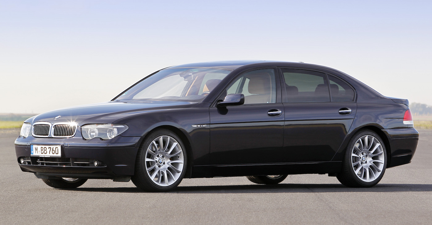 Die vierte Generation des BMW 7ers bricht mit der klassischen Linie seines Vorgängers, des BMW E38.