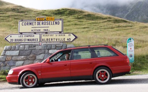 Titelbild: Audi S4 quattro auf der Route des Grandes Alpes