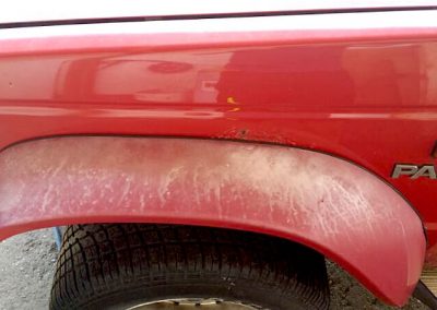 Rostprobleme am Kotfluegel des Mitsubishi Pajero L040 sind keine Seltenheit